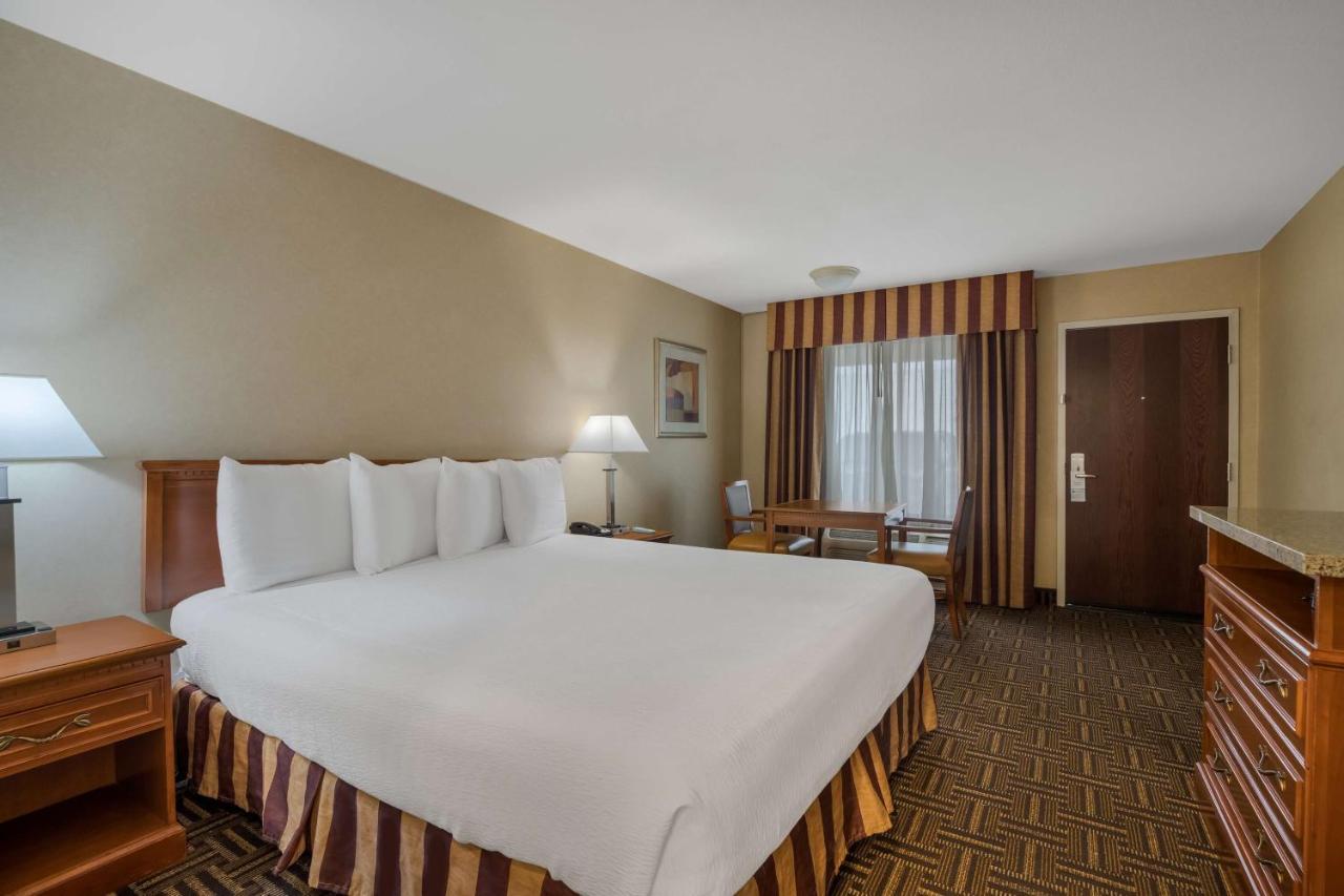 Best Western Norwalk Inn Ngoại thất bức ảnh
