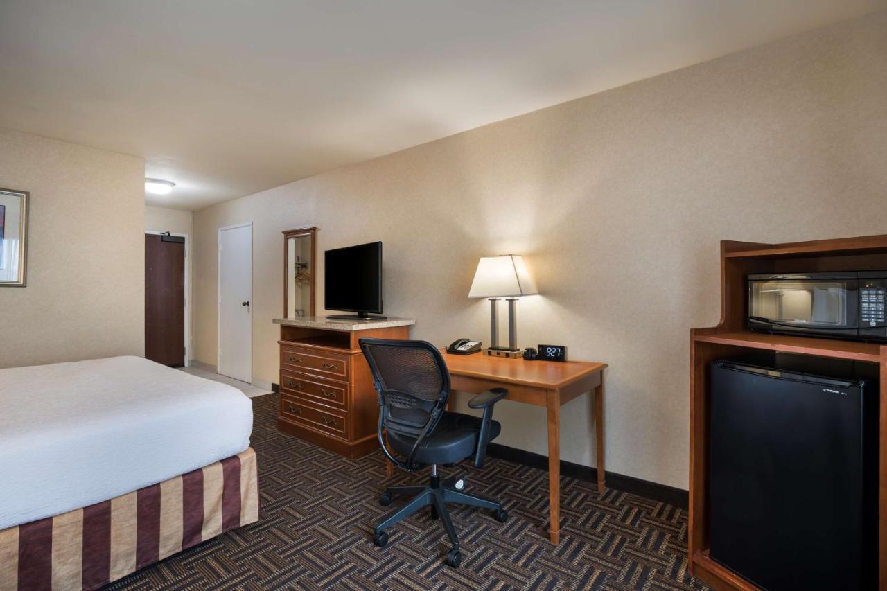 Best Western Norwalk Inn Ngoại thất bức ảnh