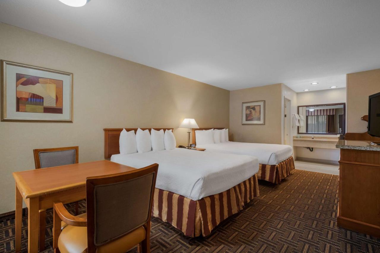 Best Western Norwalk Inn Ngoại thất bức ảnh