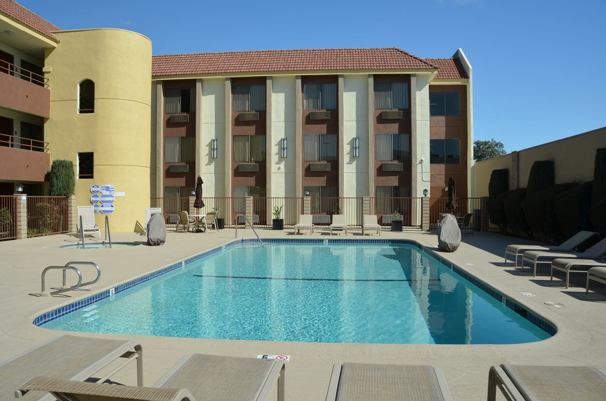 Best Western Norwalk Inn Ngoại thất bức ảnh